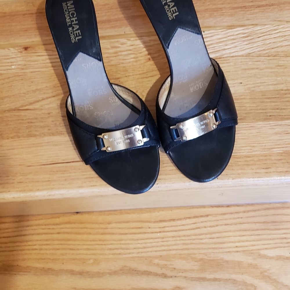 New Michael Kors black sling - Picture 5 of 9